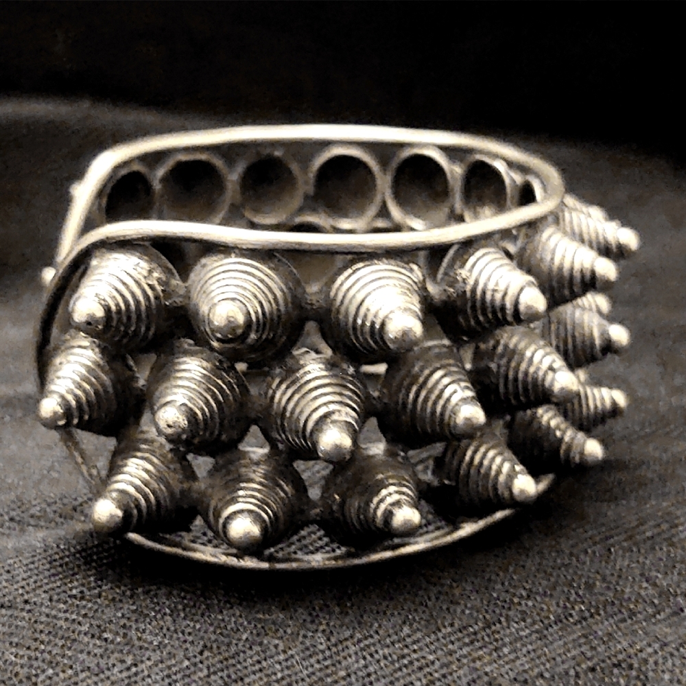 Antique Unisex Chinese Silver Spiked Cuff Bracelet